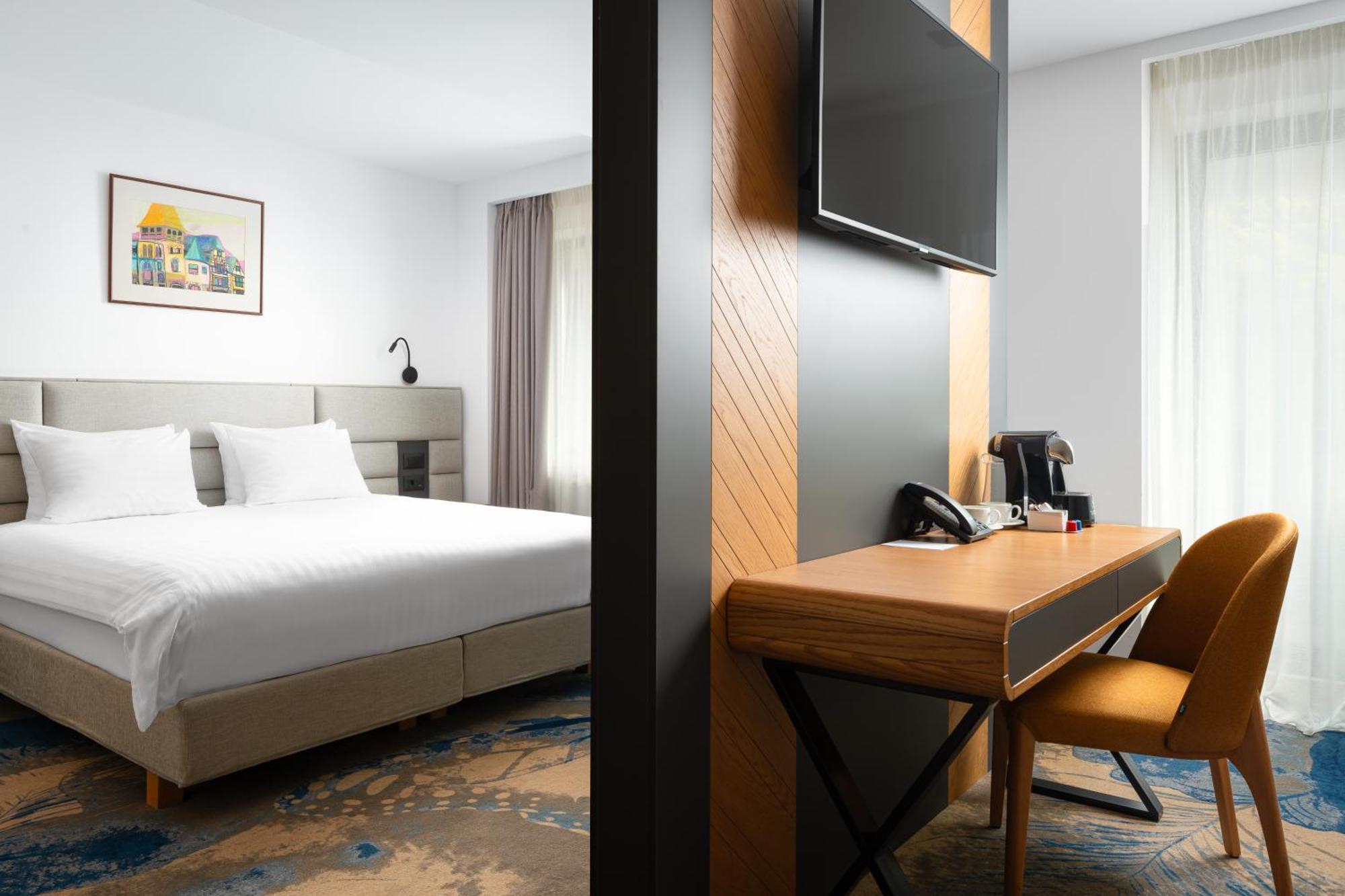 Alexandrion Experience Hotel 4*
